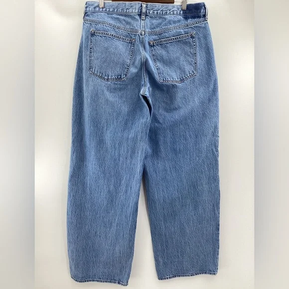 Abercrombie & Fitch Low-Rise Ultra Loose Light Blue Denim Jeans - Picture 3 of 13